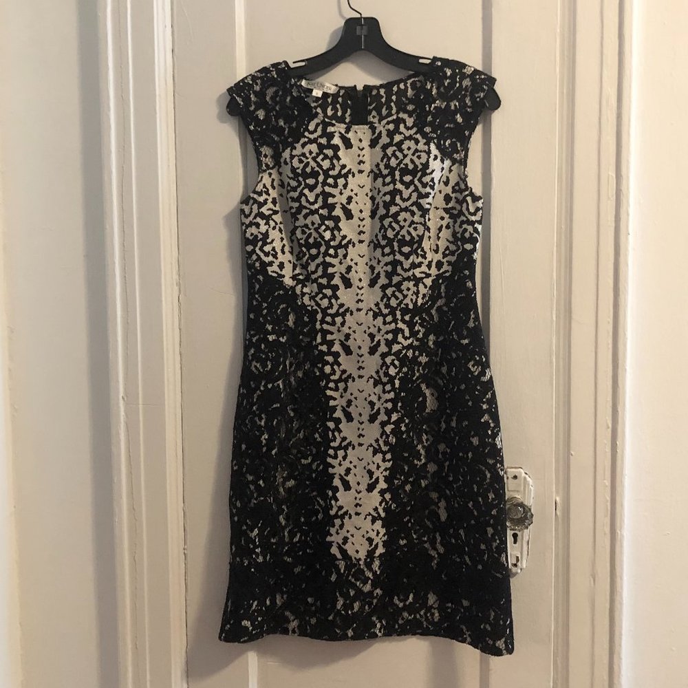 Kay Unger Black and White Patterned Dress